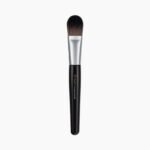 Studio17 Foundation brush 823 1u
